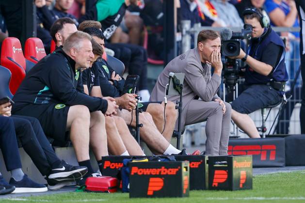 DEVENTER , 23-08-2026 , Stadium De Adelaarshorst , season 2026 2027 , Dutch Eredivisie football . match between Go Ahead Eagles and ADO Den Haag, Picture shows ADO Den Haag coach Robin Peter Go Ahead Eagles - ADO  x205969478x Copyright: