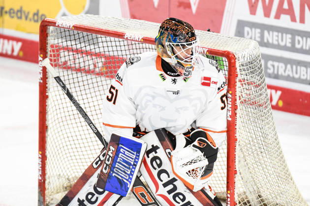 Nuernberg Ice Tigers vs. Loewen Frankfurt, Eishockey, Deutsche Eishockey Liga, Penny DEL, Vorbereitungsspiel, Gaeuboden Cup, Saison 2026 2027 am 23.08.2026 Cody Brenner (Loewen Frankfurt), Eishockey Herren, Deutsche Eishockey Liga, Penny DEL, Vorbereitungsspiel, Gaeuboden Cup, Saison 2026 2027 am 23.08.2026 im Eisstadion am Pulverturm, Nuernberg Ice Tigers (blau) gegen Loewen Frankfurt (weiss)