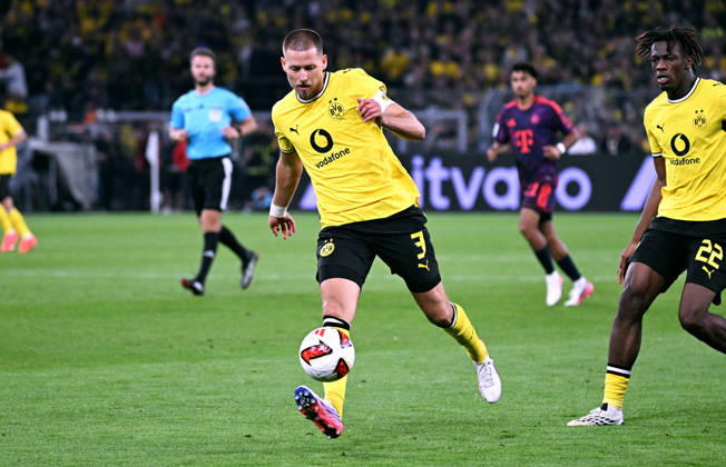 Dortmund, Germany, 1. Bundesliga, Supercup, Signal Iduna Park Dortmund, Bor. Dortmund vs FC Bayern München 1:2; Waldemar Anton (BVB).