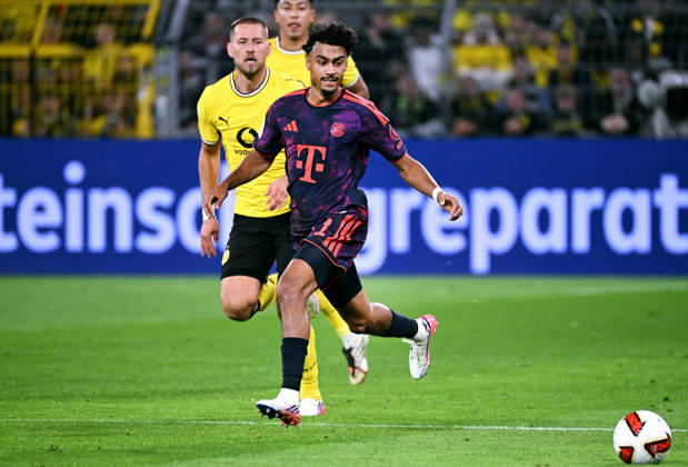 Dortmund, Germany, 1. Bundesliga, Supercup, Signal Iduna Park Dortmund, Bor. Dortmund vs FC Bayern München 1:2; Nathaniel Brown (FCB), Waldemar Anton (BVB). Action