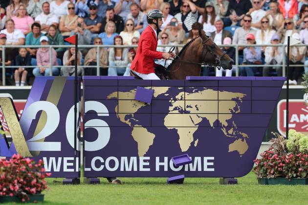 Richard Vogel (GER, Deutschland) mit Pferd Unites Touch S, aktueller Europameister und Sieger des Rolex Grand Prix von Aachen 2026 (CHIO Aachen)scheitert an der WM-Mauer, Reiterfehler, Hindernisfehler, Springen, FEI Jumping World Championship, WM, Weltmeisterschaft , FEI Jumping World Championship, Competition Individual Final, Longines-Prize, Longines-Preis, Finale Einzelwertung, Jumping , AACHEN - FEI World Championships 2026, Weltfest des Pferdesports, Reitsport Weltmeisterschaft 2026, Aachen 2026, Welcome Home 2026, Aachener Soers, 11. bis 23. August 2026, Reitsport, 23.08.2026, Aachen Aachener Soers Deutschland