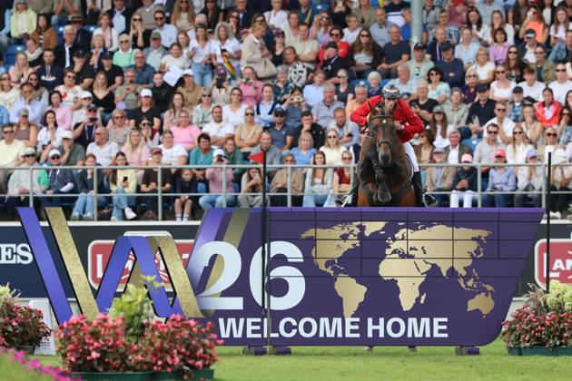 Richard Vogel (GER, Deutschland) mit Pferd Unites Touch S, aktueller Europameister und Sieger des Rolex Grand Prix von Aachen 2026 (CHIO Aachen), Frust, enttäuschtes Gesicht beim Sprung, Springen, FEI Jumping World Championship, WM, Weltmeisterschaft , FEI Jumping World Championship, Competition Individual Final, Longines-Prize, Longines-Preis, Finale Einzelwertung, Jumping , AACHEN - FEI World Championships 2026, Weltfest des Pferdesports, Reitsport Weltmeisterschaft 2026, Aachen 2026, Welcome Home 2026, Aachener Soers, 11. bis 23. August 2026, Reitsport, 23.08.2026, Aachen Aachener Soers Deutschland