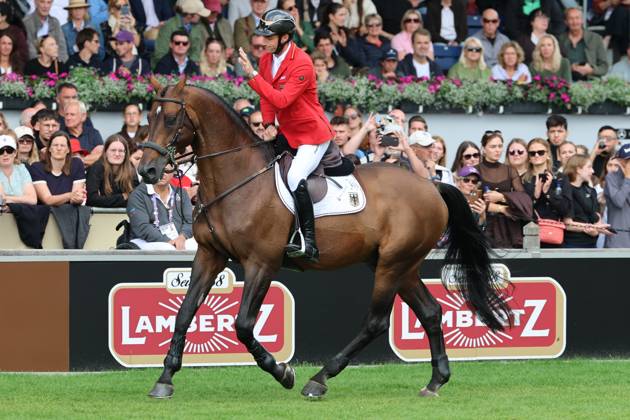 Richard Vogel (GER, Deutschland) mit Pferd Unites Touch S, aktueller Europameister und Sieger des Rolex Grand Prix von Aachen 2026 (CHIO Aachen), Frust, Enttäuschung, Springen, FEI Jumping World Championship, WM, Weltmeisterschaft , FEI Jumping World Championship, Competition Individual Final, Longines-Prize, Longines-Preis, Finale Einzelwertung, Jumping , AACHEN - FEI World Championships 2026, Weltfest des Pferdesports, Reitsport Weltmeisterschaft 2026, Aachen 2026, Welcome Home 2026, Aachener Soers, 11. bis 23. August 2026, Reitsport, 23.08.2026, Aachen Aachener Soers Deutschland