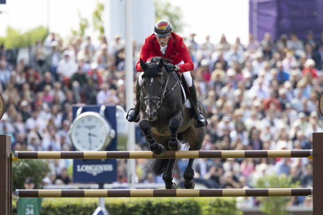 Daniel DEUSSER (GER) auf Otello de Guldenboom, im Sprung, Einzelaktion, Aktion, im Springen S3, Umlauf A, FEI Jumping World Championship, WM, Weltmeisterschaft - Individual Final - LONGINES-Preis, am 23.08.2026, FEI Reit Weltmeisterschaft Aachen 2026 vom 11. - 23.08.2026 in Aachen Deutschland; Â