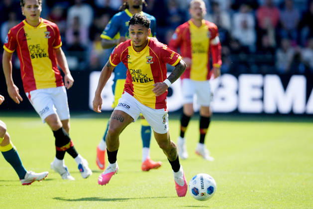2026-08-23 Go Ahead Eagles v ADO Den Haag - VriendenLoterij Eredivisie DEVENTER, NETHERLANDS - AUGUST 23: Dean James of Go Ahead Eagles during the VriendenLoterij Eredivisie match between Go Ahead Eagles and ADO Den Haag at De Adelaarshorst on August 23, 2026 in Deventer, Netherlands. Deventer De Adelaarshorst Netherlands Content not available for redistribution in The Netherlands directly or indirectly through any third parties. Copyright: xDennisxBresserx