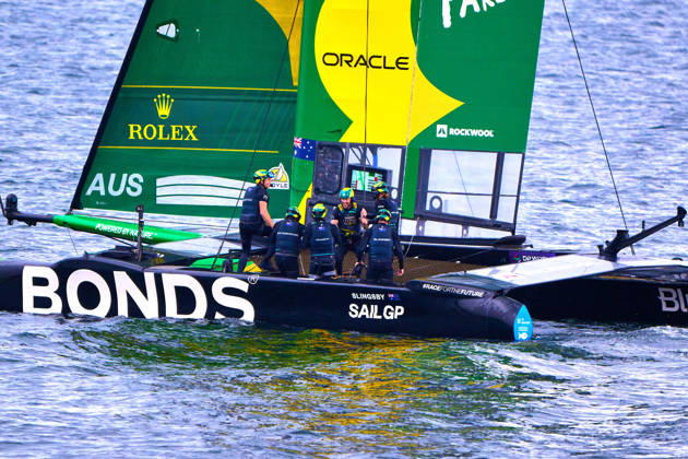 GER, Sail GP, Rockwool Germany Sail Grand Prix, Sassnitz, 22.-23.08.2026, Deutschland, Samstag, 23.08.2026, Renntag 2, BONDS FLYING ROOS - Sail GP Team - Australia; Driver - Tom Slingsby, gewinnt das Finale Rennen, GER, Sail GP, Rockwool Germany Sail Grand Prix, Sassnitz, 22.-23.08.2026, Deutschland, Samstag, 23.08.2026, Renntag 2, Copyright: xClaudiusxRauchx