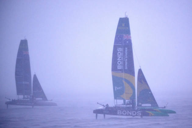 GER, Sail GP, Rockwool Germany Sail Grand Prix, Sassnitz, 22.-23.08.2026, Deutschland, Samstag, 23.08.2026, Renntag 2, BONDS FLYING ROOS - Sail GP Team - Australia; Driver - Tom Slingsby, BLACK FOILS - Sail GP Team - New Zealand; Driver - Peter Burling, im finalen Rennen, GER, Sail GP, Rockwool Germany Sail Grand Prix, Sassnitz, 22.-23.08.2026, Deutschland, Samstag, 23.08.2026, Renntag 2, Copyright: xClaudiusxRauchx