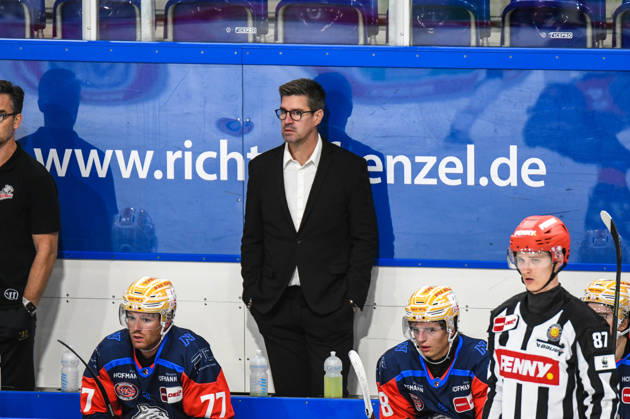 Nuernberg Ice Tigers vs. Loewen Frankfurt, Eishockey, Deutsche Eishockey Liga, Penny DEL, Vorbereitungsspiel, Gaeuboden Cup, Saison 2026 2027 am 23.08.2026 Jochen Hecht (Nuernberg Ice Tigers), Eishockey Herren, Deutsche Eishockey Liga, Penny DEL, Vorbereitungsspiel, Gaeuboden Cup, Saison 2026 2027 am 23.08.2026 im Eisstadion am Pulverturm, Nuernberg Ice Tigers (blau) gegen Loewen Frankfurt (weiss)