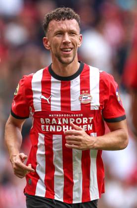 EINDHOVEN - PSV Eindhoven aanvaller Ivan Perisic tijdens de Vriendenloterij eredivisie wedstrijd tussen PSV en FC Groningen in Philips stadion op 23 augustus 2026 in Eindhoven , Nederland. -