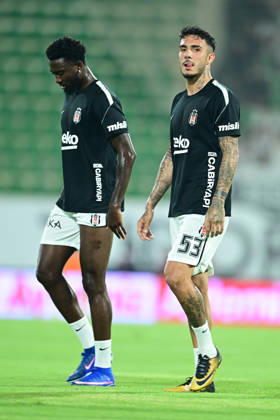 Alanyaspor v Besiktas - Turkish Super Lig ANTALYA, TURKIYE - AUGUST 23: Besiktas player Emirhan Topcu (53) warms up prior to the Turkish Super Lig match between Corendon Alanyaspor and Besiktas at Alanya Oba Stadium, on August 23, 2026 in Antalya, Turkiye. Orhan Cicek Anadolu Antalya Turkey. Editorial use only. Please get in touch for any other usage. Copyright: x2026xAnadoluxOrhanxCicekx