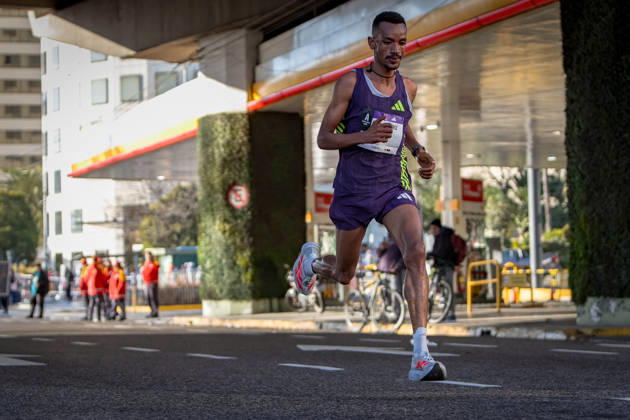 TRACK AND FIELD - Marathon - Buenos Aires 21K Half Marathon Photo by IPA ABACAPRESS.COM87735896 - Runners at the 21K Buenos Aires Half Marathon, running the street race in Argentina. Buenos Aires Argentina  Copyright: xIPAxSport ABACAx