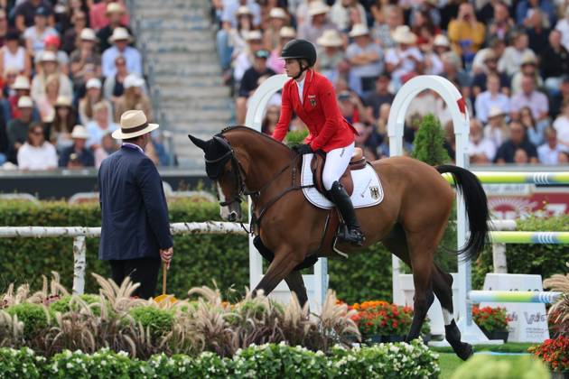 Sophie Hinners (GER, Deutschland) mit Pferd Iron Dames Singclair auf den Weg in den Parcour , Springen, FEI Jumping World Championship, WM, Weltmeisterschaft , FEI Jumping World Championship, Competition Individual Final, Longines-Prize, Longines-Preis, Finale Einzelwertung, Jumping , AACHEN - FEI World Championships 2026, Weltfest des Pferdesports, Reitsport Weltmeisterschaft 2026, Aachen 2026, Welcome Home 2026, Aachener Soers, 11. bis 23. August 2026, Reitsport, 23.08.2026, Aachen Aachener Soers Deutschland