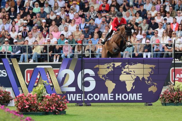Sophie Hinners (GER, Deutschland) mit Pferd Iron Dames Singclair an der WM-Wand, WM-Hindernis, Springen, FEI Jumping World Championship, WM, Weltmeisterschaft , FEI Jumping World Championship, Competition Individual Final, Longines-Prize, Longines-Preis, Finale Einzelwertung, Jumping , AACHEN - FEI World Championships 2026, Weltfest des Pferdesports, Reitsport Weltmeisterschaft 2026, Aachen 2026, Welcome Home 2026, Aachener Soers, 11. bis 23. August 2026, Reitsport, 23.08.2026, Aachen Aachener Soers Deutschland