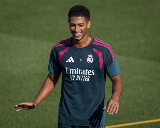 Real Madrid training session Jude Bellingham of Real Madrid CF is seen training with his teammates during the training session ahead of their LaLiga EA Sports football match against Real Sociedad at Ciudad Real Madrid on August 25, 2026 in Madrid, Spain. Madrid Ciudad Real Madrid Madrid Spain Copyright: xAlbertoxGardinx AGardin_20260825_Foot_Rea_Mad_Tra_0086
