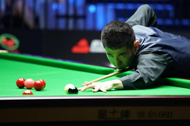 WUHAN, CHINA - AUGUST 25: Yao Pengcheng of China plays a shot in the third round match against Ronnie O Sullivan of England on day 3 of Wuhan Open 2026 at the Optics Valley Gymnasium of Huazhong University of Science and Technology on August 25, 2026 in Wuhan, Hubei Province of China.  Copyright: xTaixChengzhex 111662071792