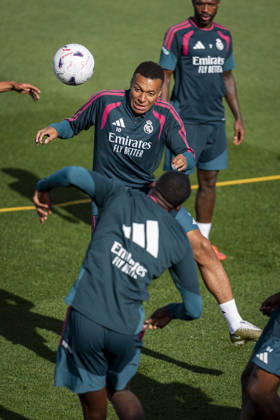 Real Madrid training session Kylian Mbappe of Real Madrid CF is seen training with his teammates during the training session ahead of their LaLiga EA Sports football match against Real Sociedad at Ciudad Real Madrid on August 25, 2026 in Madrid, Spain. Madrid Ciudad Real Madrid Madrid Spain Copyright: xAlbertoxGardinx AGardin_20260825_Foot_Rea_Mad_Tra_0096