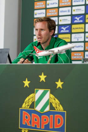 SOCCER - UEFA ECL, Rapid vs Hearts VIENNA,AUSTRIA,25.AUG.26 - SOCCER - UEFA Conference League, play-off, SK Rapid Wien vs Heart of Midlothian FC, preview, press conference, PK, Pressekonferenz Rapid. Image shows Tonni Adamsen (Rapid).  GEPAxpictures xArminxRauthner