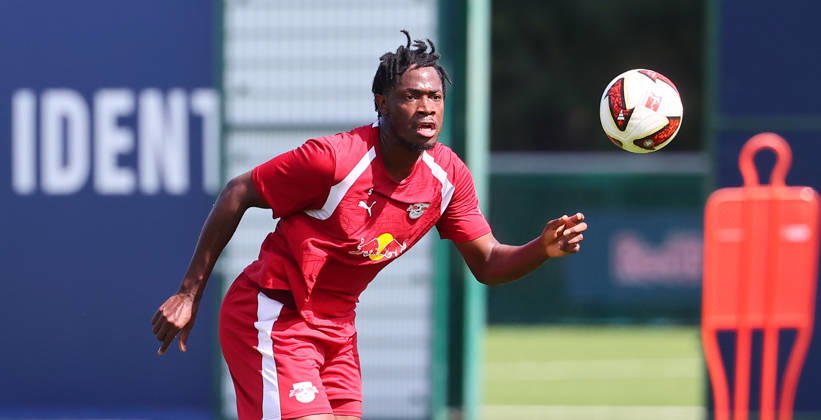 RB Leipzig - Training Bundesliga Leipzig, 25.08.2026, Trainingszentrum Cottaweg, Fußball Bundesliga , RB LEIPZIG - Training, Saisonvorbereitung zur Saison 2026 27 , Im Bild: El Chadaille Bitshiabu (5, RB Leipzig) ,