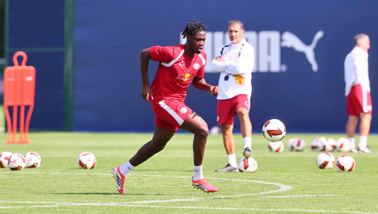 RB Leipzig - Training Bundesliga Leipzig, 25.08.2026, Trainingszentrum Cottaweg, Fußball Bundesliga , RB LEIPZIG - Training, Saisonvorbereitung zur Saison 2026 27 , Im Bild: El Chadaille Bitshiabu (5, RB Leipzig) ,