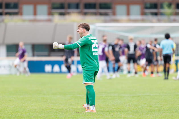 3Elias Rogg (25, TSV Schwaben Augsburg) Tor zum 1 : 1 beim Spiel zwischen TSV Landsberg v TSV Schwaben Augsburg, Fussball, Herren, Toto-Pokal, 2026 2027, Achtelfinale am 25.08.2026 in Landsberg am Lech, Sportpark. Bayern Deutschland