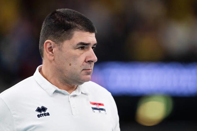 260825 Head coach Igor Arbutina of Croatia during the CEV EuroVolley 2026 group stage volleyball match between Sweden and Croatia on August 25, 2026 in Gothenburg. Photo: Mathias Bergeld BILDBYRAN kod MB MB1406 volleyboll volleyball cev eurovolley 2026 volleyboll-em sverige croatia sweden day 5 dam bbeng kroatien women kvinner Copyright: MATHIASxBERGELD BB260825MB015