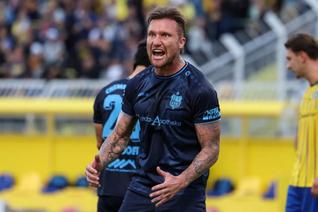 Deutschland: Regionalliga Nordost 2026 2027, 6. Spieltag, 1.FC Lokomotive Leipzig - Chemnitzer FC, Bruno-Plache-Stadion (Leipzig): Jan Löhmannsröben Loehmannsroeben (Chemnitzer FC, 4) Freisteller, Frust