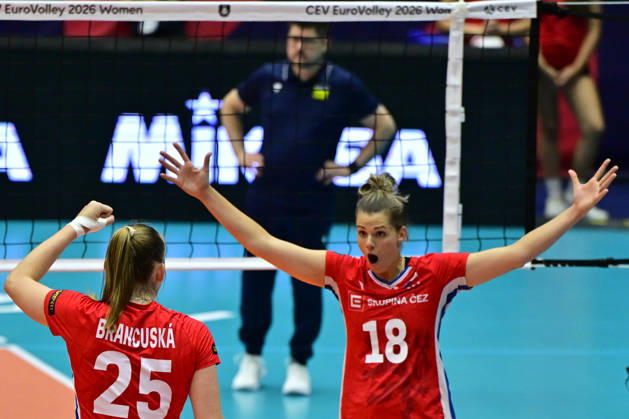 From left Monika Brancuska and Pavla Smidova of Czech Republic react during the Women s European Volleyball Championships Group B match Czech Republic vs Ukraine, on August 25, 2026, in Brno, Czech Republic. (CTKxPhoto VaclavxSalek) CTKPhotoP2026082505788  CTKPhotoP2026082505788