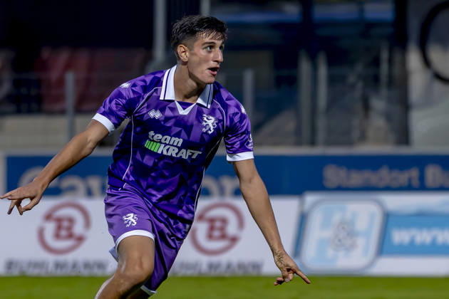 Burghausen, Deutschland 25. August 2026: Toto-Pokal - Bayerischer Landespokal - 2026 2027 - Achtelfinale - SV Wacker Burghausen gegen FC Ingolstadt 04 Im Bild: Torschütze Emre Gül Guel (FCI) jubelt nach seinem Tor zum 0:2 flatbuy-Stadion Bayern Copyright: xFotostandx xSchäferx