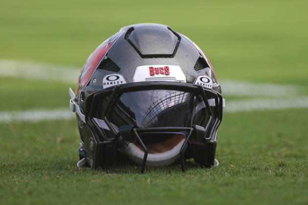 JACKSONVILLE, FL - AUGUST 25: A detailed view of the Tampa Bay Buccaneers helmet during the Jacksonville Jaguars joint practice with the Tampa Bay Buccaneers on August 25, 2026 at the Miller Electric Center in Jacksonville, Fl. (Photo by David Rosenblum Icon Sportswire) NFL, American Football Herren, USA AUG 25 Jaguars Training Camp EDITORIAL USE ONLY Icon260825250499