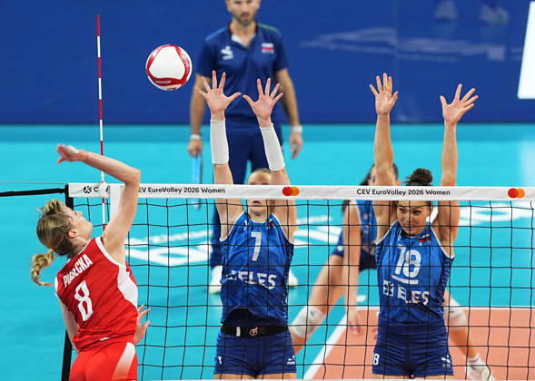 Poland v Slovenia - CEV EuroVolley 2026 ISTANBUL, TURKIYE - AUGUST 25: Julita Piasecka (8) of Poland in action against Eva Pavlovic Mori (1) of Slovenia during CEV Women s European Volleyball Championship Group A match between Poland and Slovenia at Sinan Erdem Dome in Istanbul, Turkiye on August 25, 2026. Esra Bilgin Anadolu Istanbul Turkey. Editorial use only. Please get in touch for any other usage.  Copyright: x2026xAnadoluxEsraxBilginx