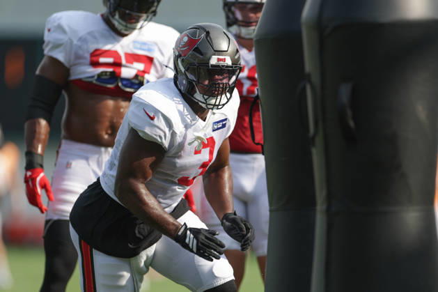 JACKSONVILLE, FL - AUGUST 25: Rueben Bain Jr. 3 of the Tampa Bay Buccaneers works on a drill during the Jacksonville Jaguars joint practice with the Tampa Bay Buccaneers on August 25, 2026 at the Miller Electric Center in Jacksonville, Fl. (Photo by David Rosenblum Icon Sportswire) NFL, American Football Herren, USA AUG 25 Jaguars Training Camp EDITORIAL USE ONLY Icon260825250507