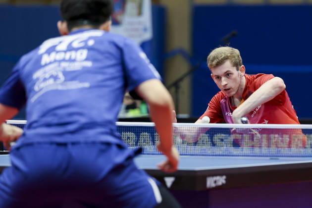 Cedric Meissner (TTC Schwalbe Bergneustadt) und Fan Bo Meng (TTC RhoenSprudel Fulda-Maberzell) kaempfen um den Ball waehrend des Spiels der 1. Tischtennis-Bundesliga der Herren zwischen dem TTC Schwalbe Bergneustadt und dem TTC RhoenSprudel Fulda-Maberzell, Burstenhalle am 25. August 2026 in Bergneustadt, Deutschland. (Foto von Marco Steinbrenner DeFodi Images) +++ Cedric Meissner (TTC Schwalbe Bergneustadt) und Fan Bo Meng (TTC RhoenSprudel Fulda-Maberzell) battle for the ball during the 1st Men s Table tennis, Tischtennis Bundesliga match between TTC Schwalbe Bergneustadt and TTC RhoenSprudel Fulda-Maberzell at Burstenhalle on August 25, 2026 in Bergneustadt, Germany. (Photo by Marco Steinbrenner DeFodi Images) (Photo by Marco Steinbrenner DeFodi Images) -