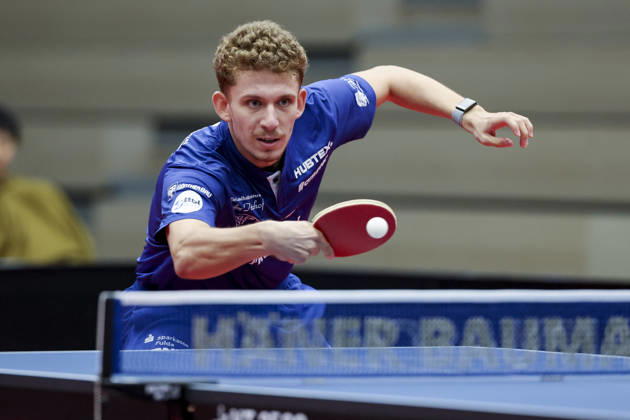 Andrei Teodor Istrate (TTC RhoenSprudel Fulda-Maberzell) kontrolliert den Ball waehrend des Spiels der 1. Tischtennis-Bundesliga der Herren zwischen dem TTC Schwalbe Bergneustadt und dem TTC RhoenSprudel Fulda-Maberzell, Burstenhalle am 25. August 2026 in Bergneustadt, Deutschland. (Foto von Marco Steinbrenner DeFodi Images) +++ Andrei Teodor Istrate (TTC RhoenSprudel Fulda-Maberzell) controls the ball during the 1st Men s Table tennis, Tischtennis Bundesliga match between TTC Schwalbe Bergneustadt and TTC RhoenSprudel Fulda-Maberzell at Burstenhalle on August 25, 2026 in Bergneustadt, Germany. (Photo by Marco Steinbrenner DeFodi Images) (Photo by Marco Steinbrenner DeFodi Images) -