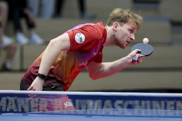 Benedikt Duda (TTC Schwalbe Bergneustadt) kontrolliert den Ball waehrend des Spiels der 1. Tischtennis-Bundesliga der Herren zwischen dem TTC Schwalbe Bergneustadt und dem TTC RhoenSprudel Fulda-Maberzell, Burstenhalle am 25. August 2026 in Bergneustadt, Deutschland. (Foto von Marco Steinbrenner DeFodi Images) +++ Benedikt Duda (TTC Schwalbe Bergneustadt) controls the ball during the 1st Men s Table tennis, Tischtennis Bundesliga match between TTC Schwalbe Bergneustadt and TTC RhoenSprudel Fulda-Maberzell at Burstenhalle on August 25, 2026 in Bergneustadt, Germany. (Photo by Marco Steinbrenner DeFodi Images) (Photo by Marco Steinbrenner DeFodi Images) -