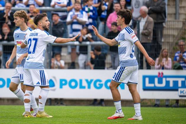 Niederrheinpokal 1.FC Wülfrath - MSV Duisburg ** NUR FÜR REDAKTIONELLE ZWECKE ** EDITORIAL USE ONLY **<p>Fußball Niederrheinpokal 1.FC Wülfrath - MSV Duisburg am 25.08.26 in der IMS-Arena in Velbert Torjubel zum 0:1 durch Jan-Simon Symalla ( Duisburg ) Duisburg Copyright: JakobxKlos