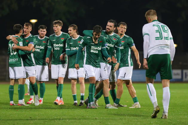 25.08.2026, Fussball, Herren, Saison 2026 2027, Bayerischer Totopokal, Achtelfinale: FC Schweinfurt 05 - VfB Eichstätt Schweinfurt feiert das 3:1 durch Berkay Öztürk (FC Schweinfurt 05, 40) Schweinfurt Riedel-Bau-Arena im Sachs-Stadio Bayern Unterfranken Deutschland