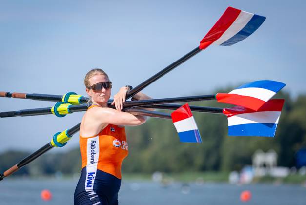 AMSTERDAM - Ymkje Clevering on the third day of the World Rowing Championships at the Bosbaan in the Amsterdam Forest. IRIS VAN DEN BROEK ANP xVIxANPxSportx xxANPxIVx 566293842 originalFilename: 566293842.jpg