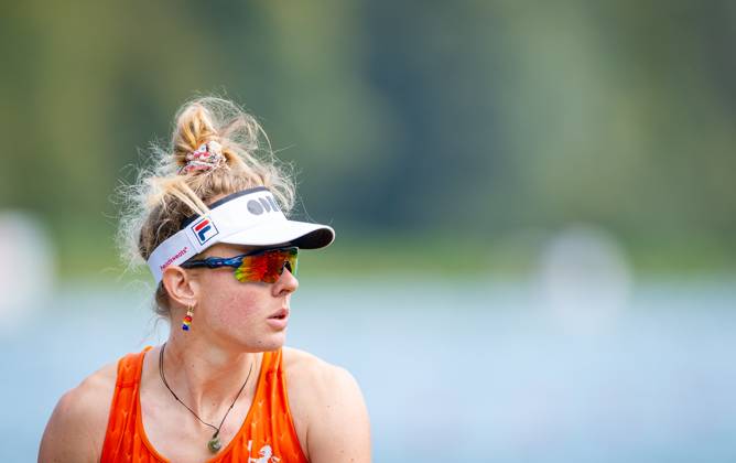 AMSTERDAM - Karolien Florijn before the heats of the single scull event on the third day of the World Rowing Championships at the Bosbaan in the Amsterdam Forest. IRIS VAN DEN BROEK ANP xVIxANPxSportx xxANPxIVx 566298269 originalFilename: 566298269.jpg