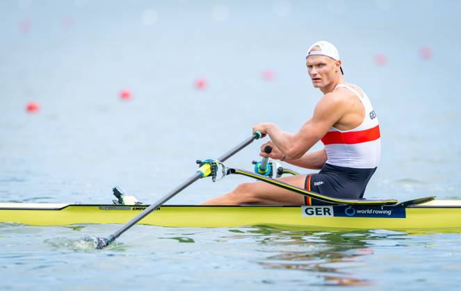 AMSTERDAM - Oliver Zeidler (GER) in action in the women s single scull parasport event on the third day of the World Rowing Championships at the Bosbaan in the Amsterdam Forest. IRIS VAN DEN BROEK ANP xVIxANPxSportx xxANPxIVx 566301884 originalFilename: 566301884