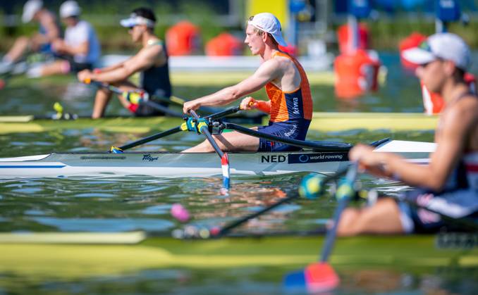 AMSTERDAM - Cornelus Palsma in action in the lightweight women s single scull event on the third day of the World Rowing Championships at the Bosbaan in the Amsterdam Forest. IRIS VAN DEN BROEK ANP xVIxANPxSportx xxANPxIVx 566308470 originalFilename: 566308470.jpg