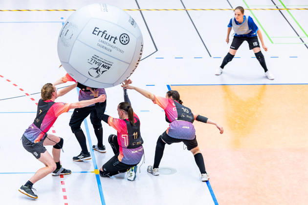 26.08.2026, GER, Kinball Kin-Ball, Frauen Maenner, Saison 26, European Cup 2026 International Open Erfurt Die Erfurter Lachse sind in ihrem ersten Spiel des Turniers auf die TSG Dissen sowie dem TSV Bobingen getroffen. 99089 Erfurt Sporthalle Sportanlage Rieths Thüringen Deutschland