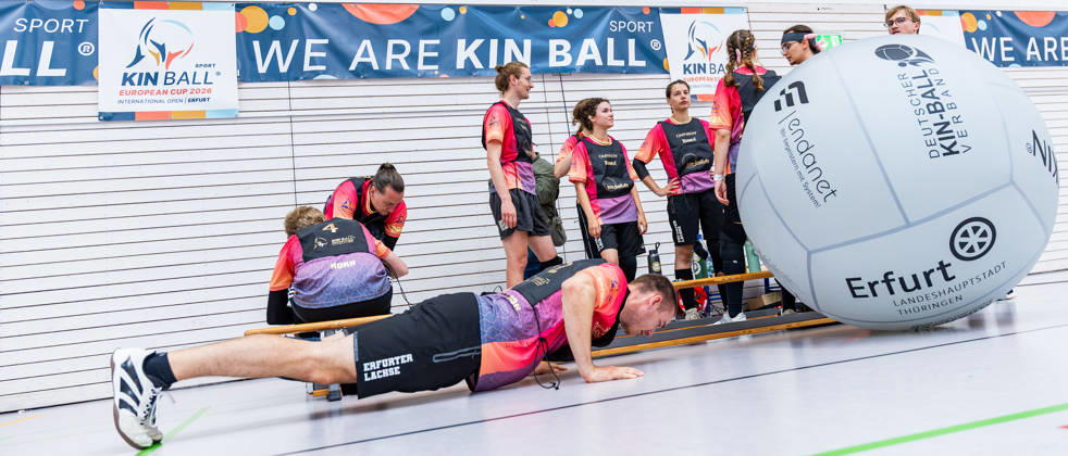26.08.2026, GER, Kinball Kin-Ball, Frauen Maenner, Saison 26, European Cup 2026 International Open Erfurt Die Erfurter Lachse sind in ihrem ersten Spiel des Turniers auf die TSG Dissen sowie dem TSV Bobingen getroffen. 99089 Erfurt Sporthalle Sportanlage Rieths Thüringen Deutschland