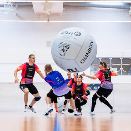 26.08.2026, GER, Kinball Kin-Ball, Frauen Maenner, Saison 26, European Cup 2026 International Open Erfurt Die Erfurter Lachse sind in ihrem ersten Spiel des Turniers auf die TSG Dissen sowie dem TSV Bobingen getroffen. 99089 Erfurt Sporthalle Sportanlage Rieths Thüringen Deutschland