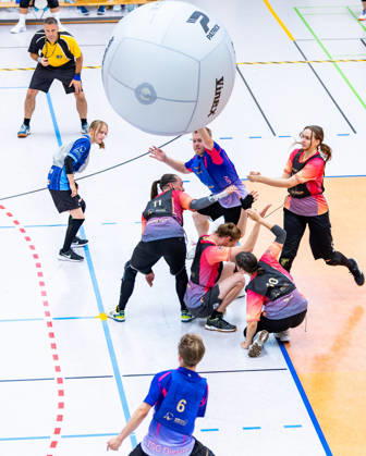 26.08.2026, GER, Kinball Kin-Ball, Frauen Maenner, Saison 26, European Cup 2026 International Open Erfurt Die Erfurter Lachse sind in ihrem ersten Spiel des Turniers auf die TSG Dissen sowie dem TSV Bobingen getroffen. 99089 Erfurt Sporthalle Sportanlage Rieths Thüringen Deutschland