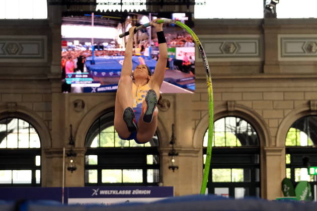 Newzealander pole vaulter Eliza Mccartney during Weltklasse 2026, the Zurich stage of Diamond League held in Zurich Main Station Dübendorf Dürrbach Zürich Schweiz Copyright: xSergioxBrunettix