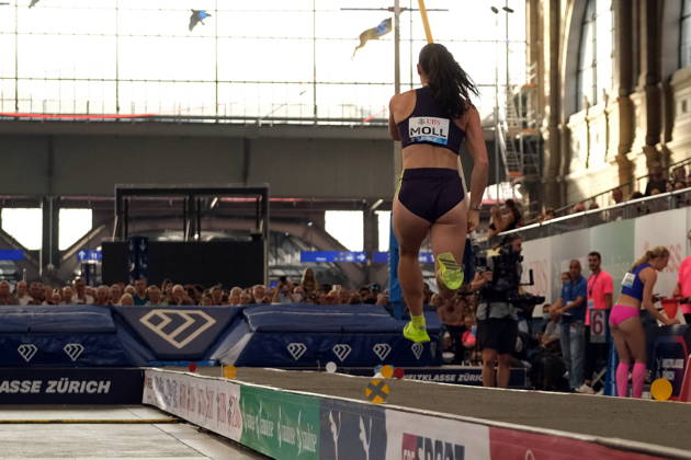 American pole vaulter Hana Moll during Weltklasse 2026, the Zurich stage of Diamond League held in Zurich Main Station Dübendorf Dürrbach Zürich Schweiz Copyright: xSergioxBrunettix