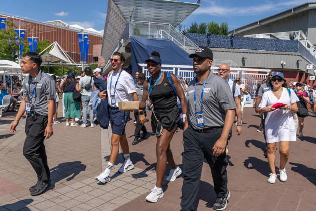 2026 US Open - Fan Week NEW YORK, NEW YORK - AUGUST 26: Venus Williams of the United States is escorted to practice during fan week during the 2026 US Open - Fan Week at USTA Billie Jean King National Tennis Center on August 26, 2026 in New York, New York. New York USTA Billie Jean King National Tennis Center New York United States Copyright: xSusanxMullane ISIxPhotosx 9744