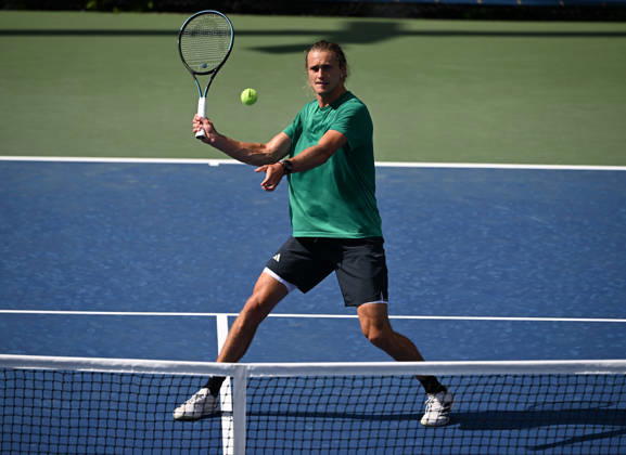 FLUSHING NY- AUGUST 26: Alexander Zverev is seen on the practice court during the 2026 US Open at the USTA Billie Jean King National Tennis Center on August 26, 2026 in Flushing Queens. Copyright: xmpi04 MediaPunchx