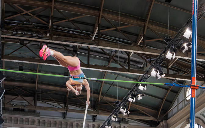 {event, {location}Zürich, Weltklasse_Zürich, Switzerland - 2026 August 26: während dem Weltklasse_Zürich im Hauptbahnhof, Stabhochsprung der Frauen, Weltklasse_Zürich-Zürich, am 26.08.2026, at Hauptbahnhof_Halle in Zürich, Switzerland, MOSER Angelika (SUI), das Bild fängt den Eindruck und die Stimmung des Moments ein beim Stabhochsprung der Frauen ein. Bild: Kobi Schenkel pics.ch Zürich Hauptbahnhof_Halle Switzerland