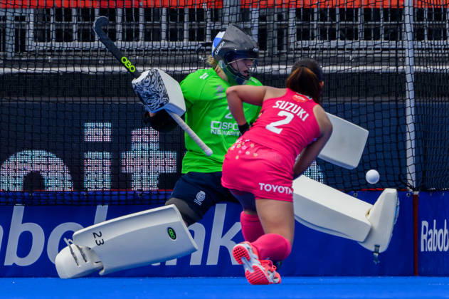 Hockey World Cup Semi Final Miyu Suzuki of Japan scores past Jessica Buchanan (GK) the 11 12th classification match between Japan and Scotland in the 2026 Womens FIH Hockey World Cup at Wagener Stadium, Amstelveen 27 08 2026 UK Newspapers OUT Copyright: xGraemexWilcocksonx FIL-23842-0037